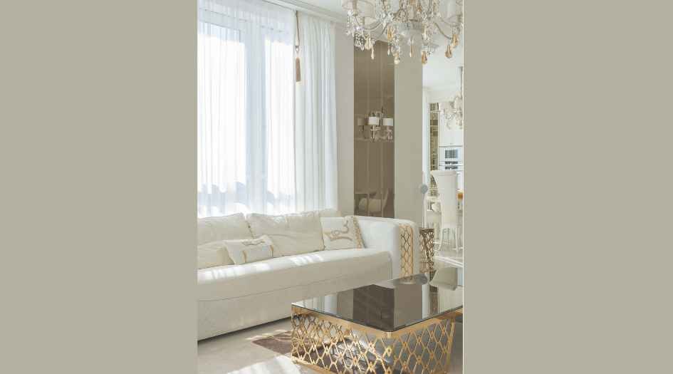 Metro-Crown-Living-Room